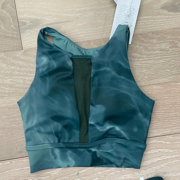 Matching workout set - Picture 2 of 4